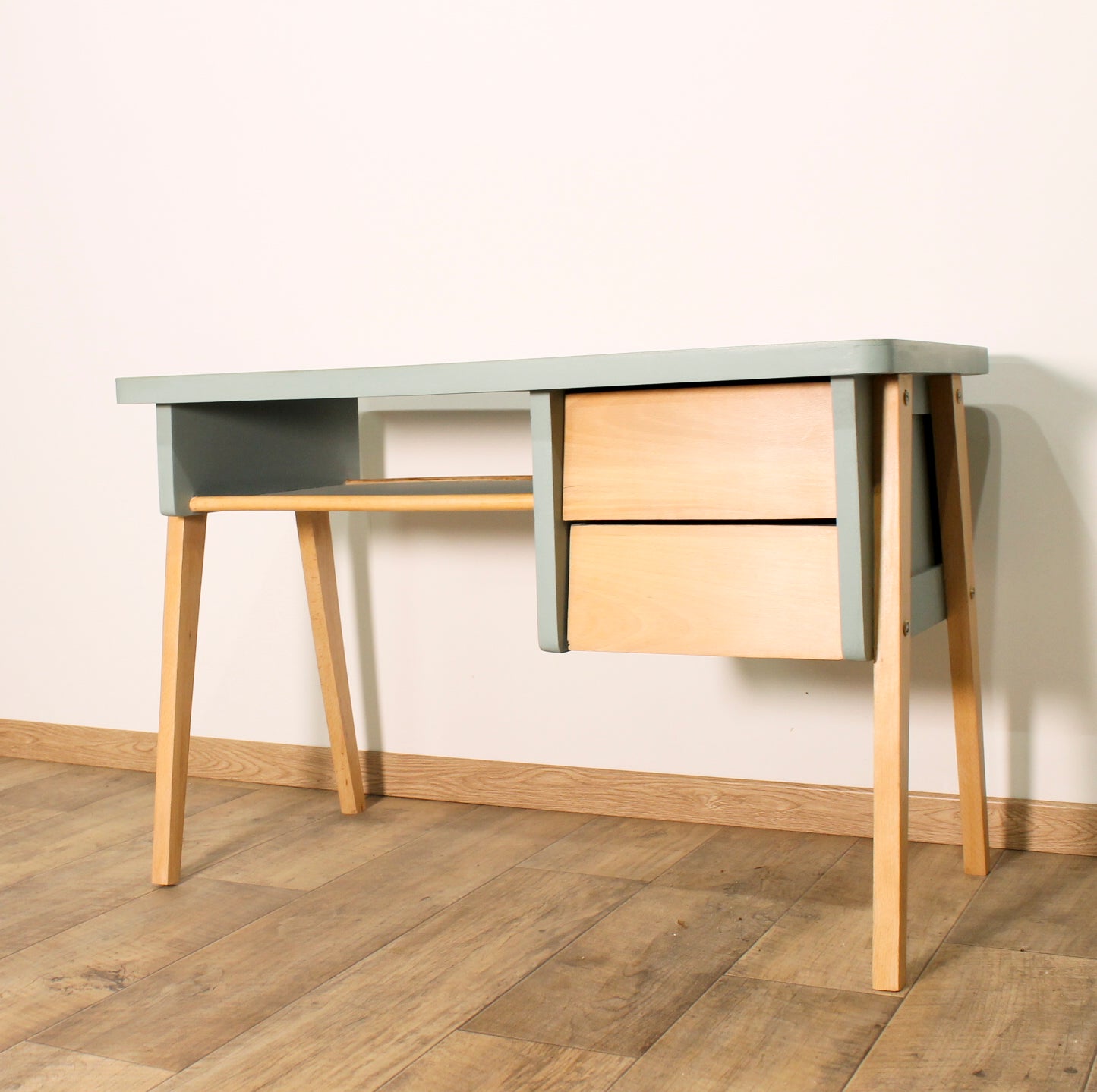 N°04 - Bureau pour enfant