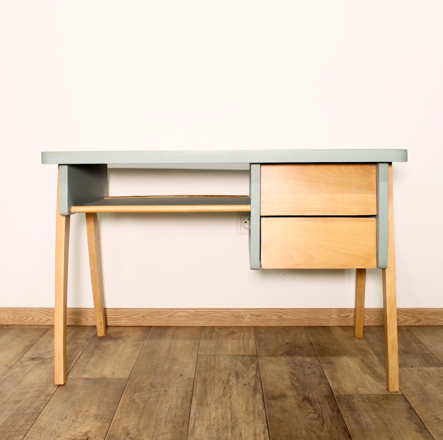 N°04 - Bureau pour enfant