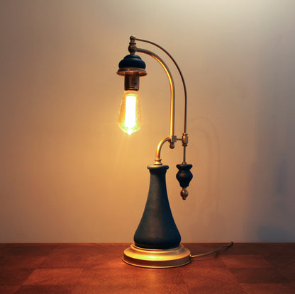 N°18 - Lampe à poser métal et bois