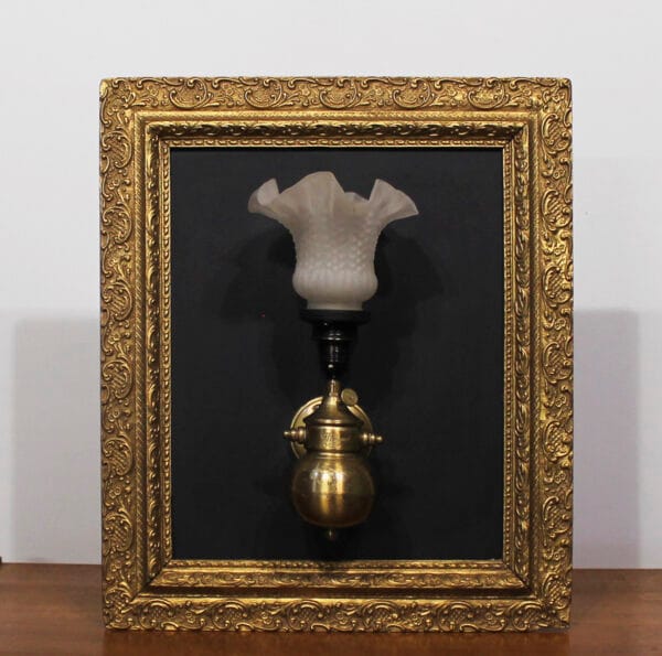 N°40 - Lampe artisanale dans cadre doré – Image 6