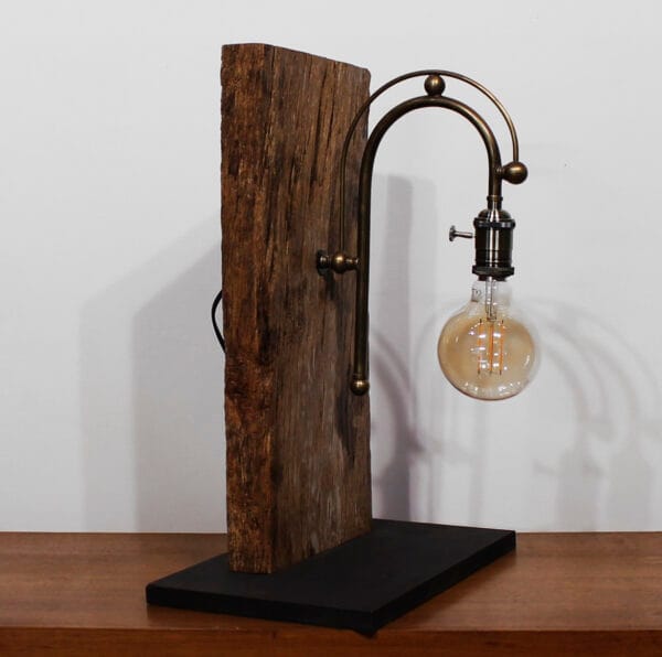 N°30 - Lampe sur bois vieilli